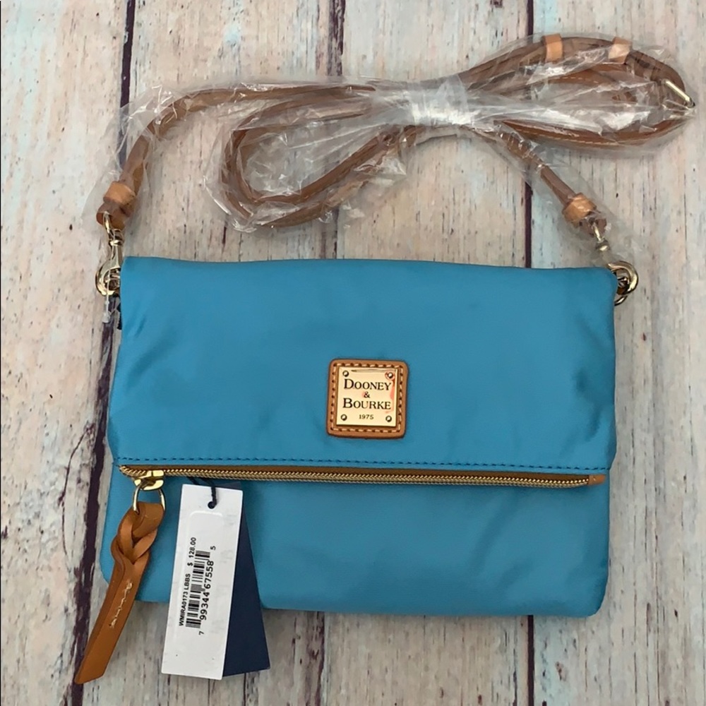 Adorable NWT Dooney and Bourke foldover purse